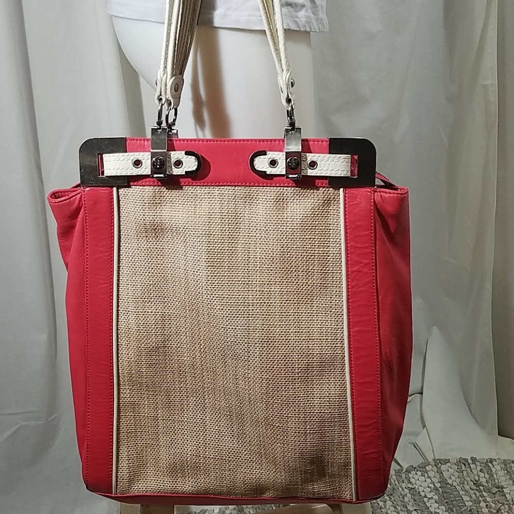 BCBGMaxAzria Coral Sea Grass Shopper Totd
